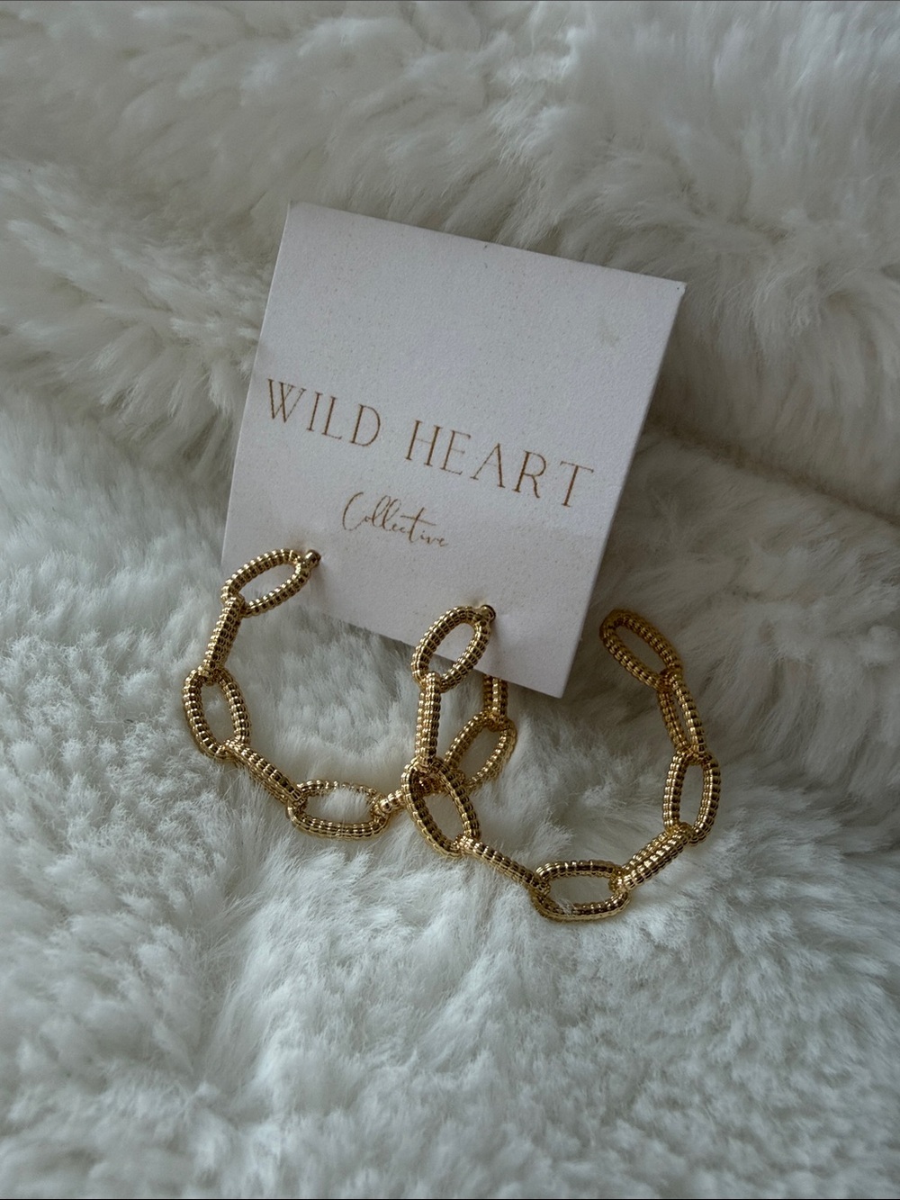 WILD HEART COLLECTIVE Gold Link Hoop Earrings
